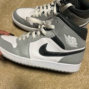 Air Jordan 1 Mid light smoke grey size 10.5.